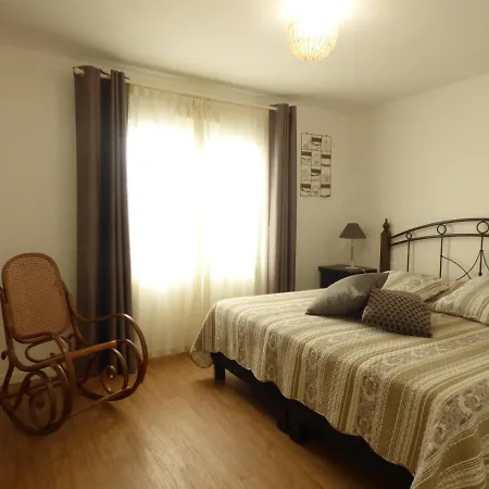 Maison Le Fenouiller, 4 Pièces, 8 Personnes - Fr-1-428-109 *