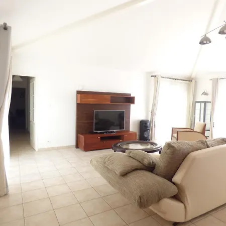 Maison Le Fenouiller, 4 Pièces, 8 Personnes - Fr-1-428-109 *
